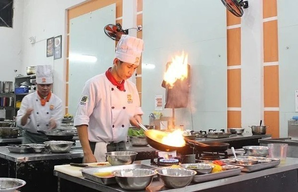 thuanan-kyoto-manpower-chef-and-cook