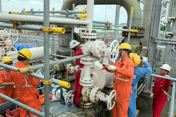 thuanan-kyoto-manpower-oil-technician