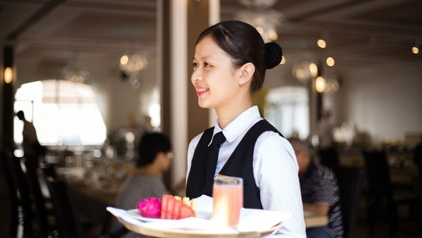 thuanan-kyoto-manpower-waitor-and-waitress